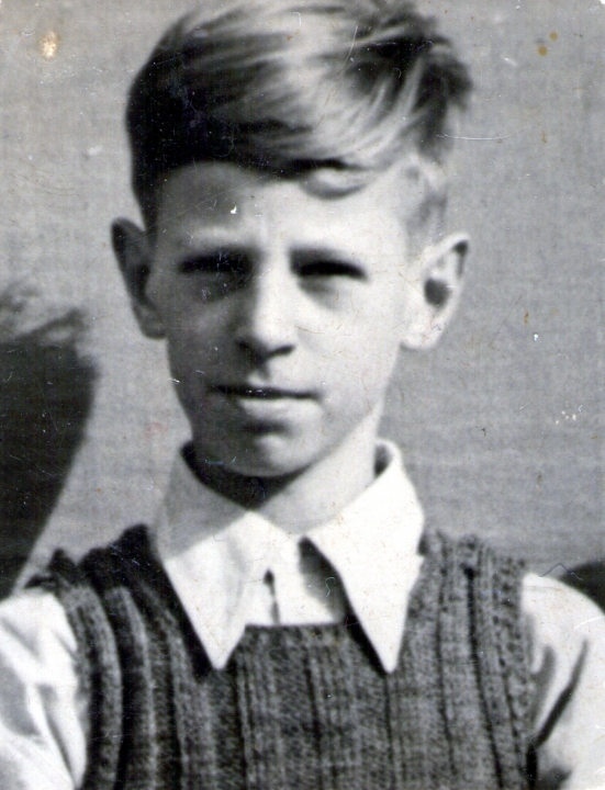 Bob aged about six (Robert Herbert Hall)
